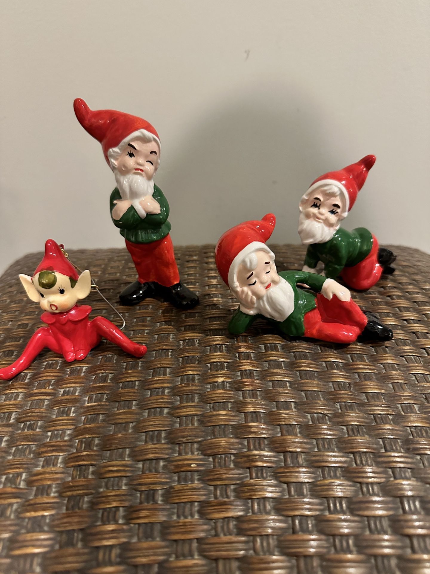 4 Santa Clause Elves