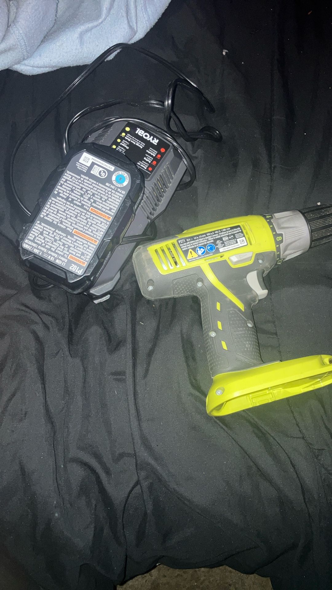 Top Line Ryobi Drill With Charger & Batter Perfect Condition