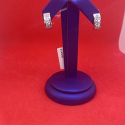 18KT White Gold Diamond Earrings