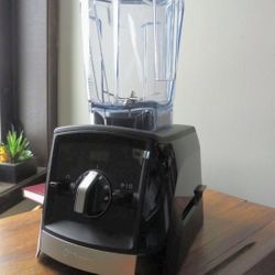 Vitamix Ascent A2500 & 64oz Pitcher