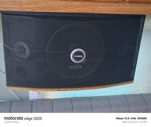 EQC (PA type speaker)