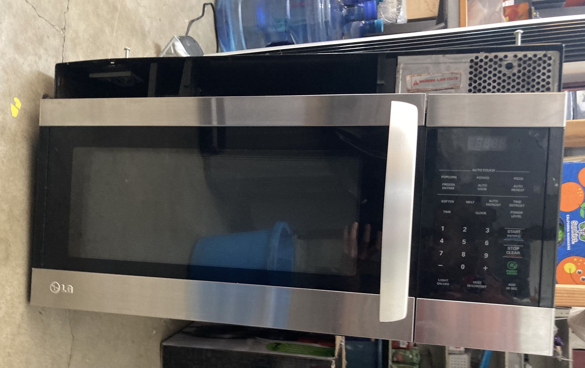 LG Over The Range Microwave Works Great $40