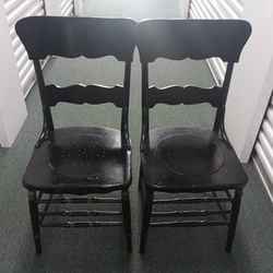 Black Chair's 