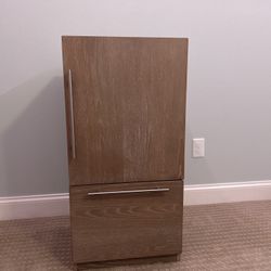 Pottery barn kids- Charlie refrigerator 18.5”x15.5”x37” in sea drift color.