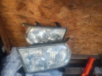 Head lights tundra