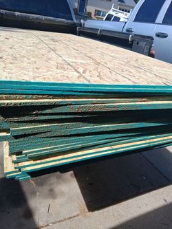 Plywood sheets