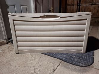 Outdoor Storage Container With Lid,  Wheels  & Handles.