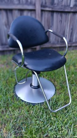Barber Chair/Beautician's Chair