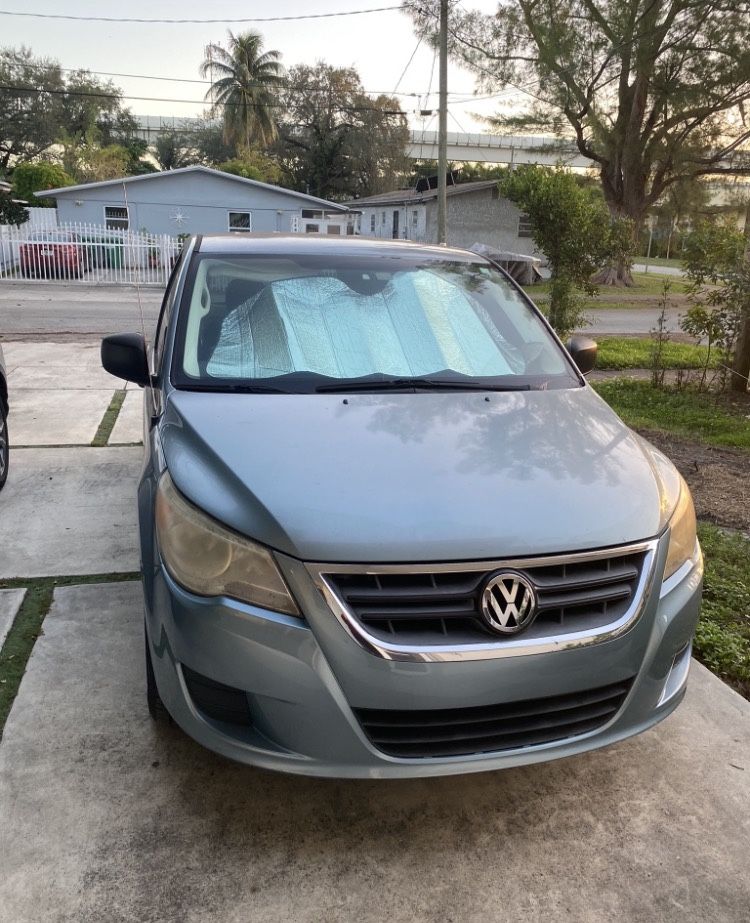 2009 Volkswagen Routan