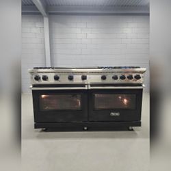 Viking Gas Range, 10 Burners Two Ovens - Good - 2018 - Stamford, CT