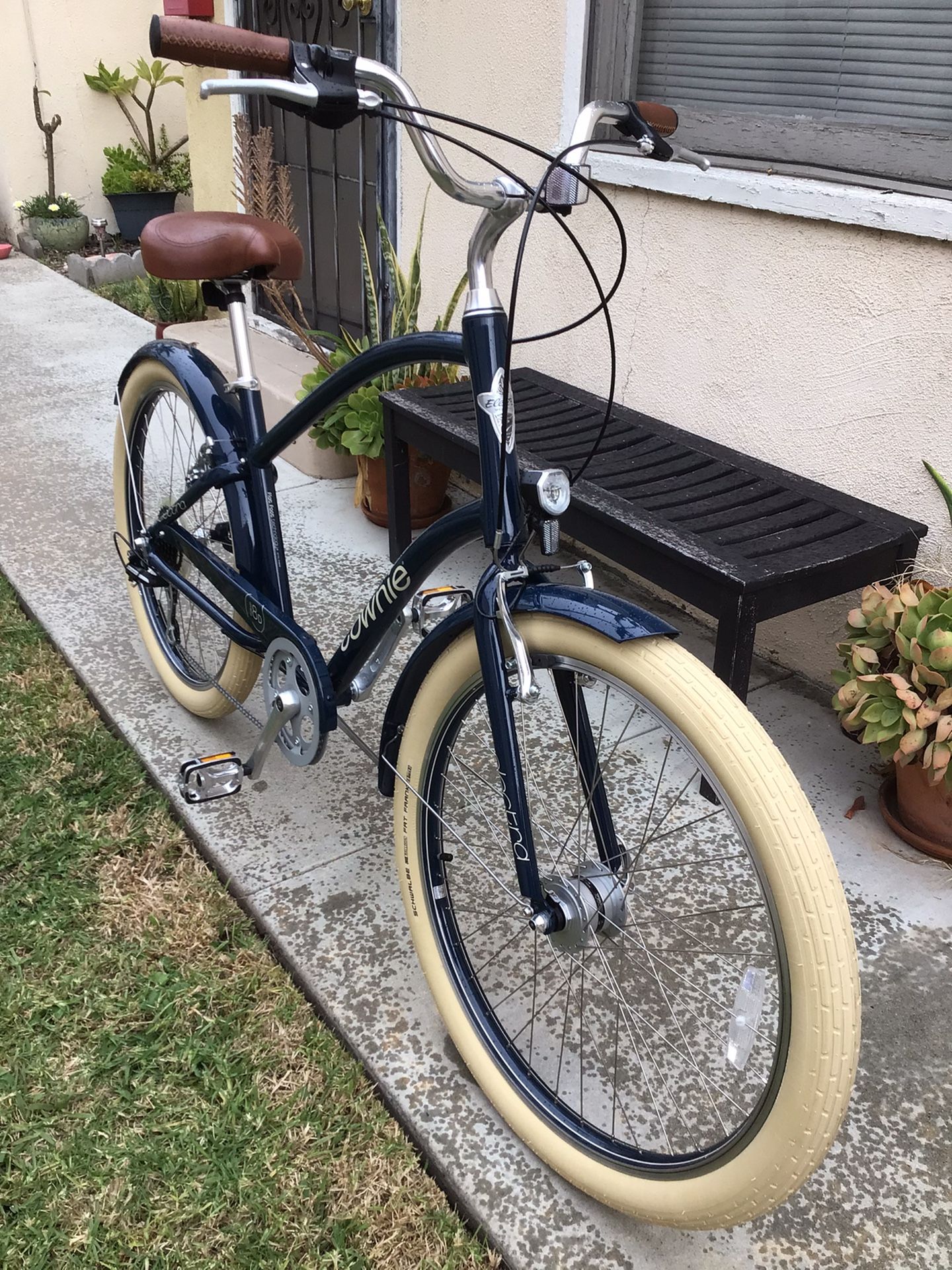 2 Electra Townie 8D Balloon EQ His Hers for Sale in Long Beach CA OfferUp