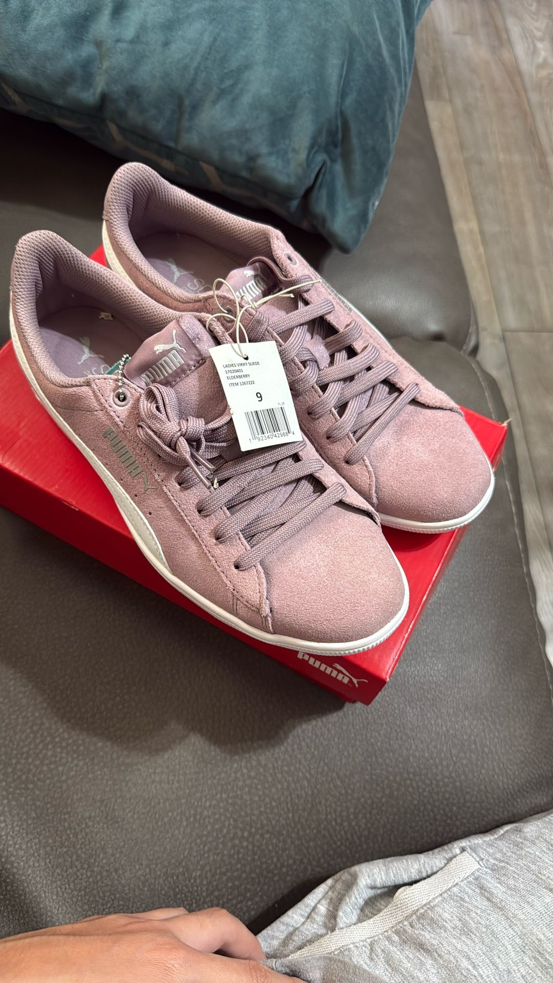 PUMA Ladies Vikky Suede