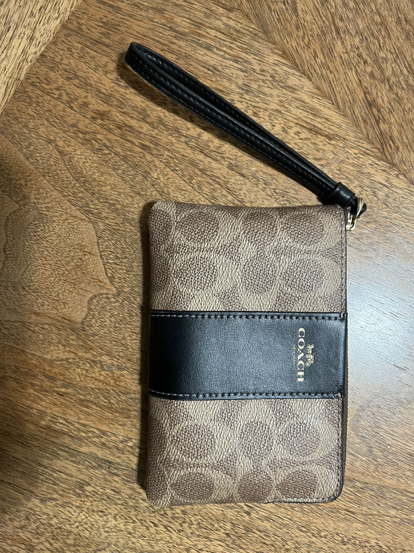 COACH Wallet - Authentic