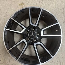 ✔MERCEDES W205 C450 C43 AMG WHEEL RIM REAR  19''  8.5 A(contact info removed) OEM