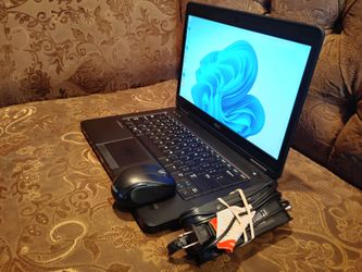 Laptop Dell Latitude E5440-core i7-Nvidia GeForce Gt-720m-8gb ram -1tb HD-go-od for stud-ents