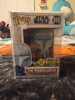 Funko Pop! Star Wars The Mandalorian GITD EE Exclusive W/ Protector