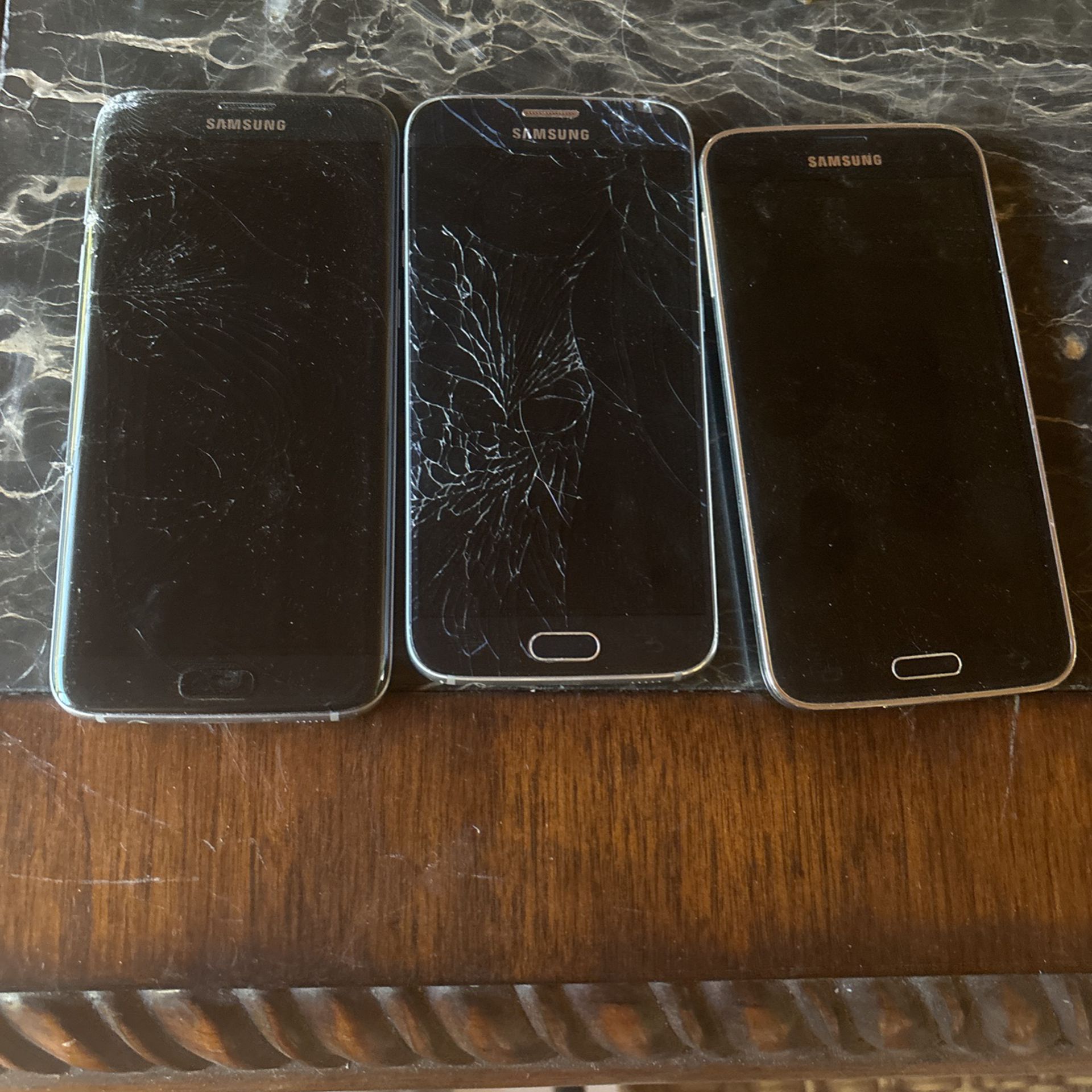 3 Samsung Phones
