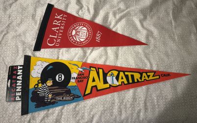 2 Wall Banners
