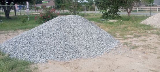 Blue Grava.   Milling And Caliche 