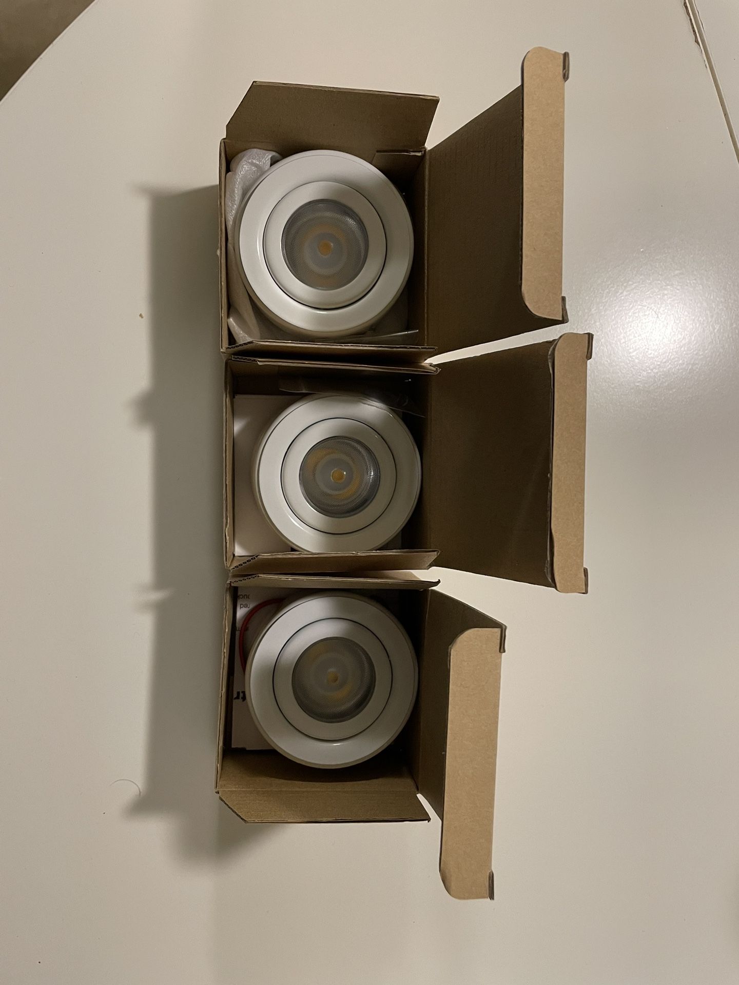 GM Lighting SDP 3 W LED Puck Light