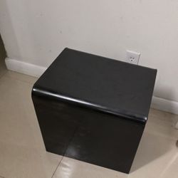 black acrylic table 16"x16"x13'