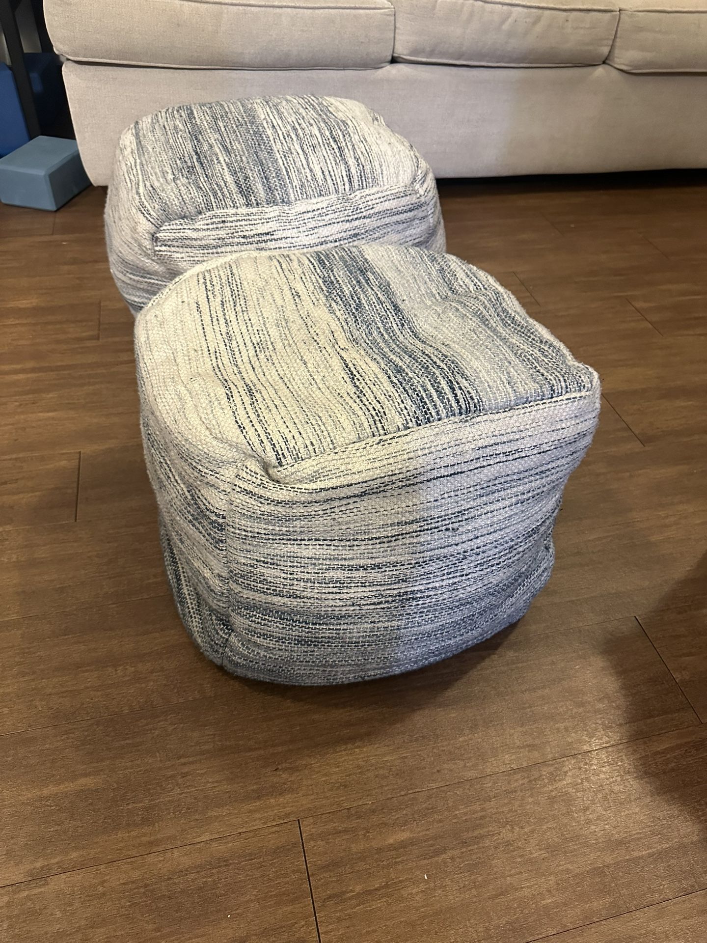 Ottoman Pouf
