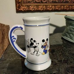DISNEY MICKEY MOUSE STEIN