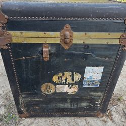 Vintage wooden chest
