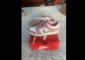Nike Dunk ‘Pink Velvet’ GS, size US 5