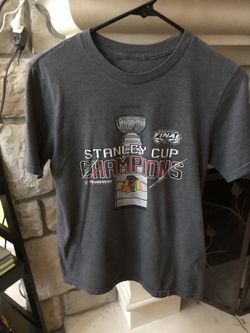 Reebok Chicago Blackhawks t-shirt size L kids