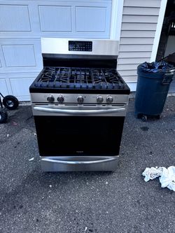 Frigidaire Gallery 30” Gas Range