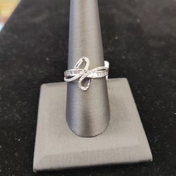 10k Diamond Ring,Sz 8.5