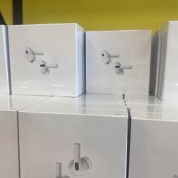 Plus Pro Wireless Headphones 