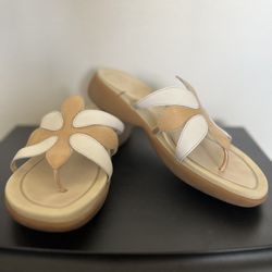 Dansko Tan Sandals Size 7