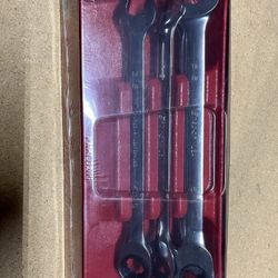 BRAND NEW SNAP ON 4 pc Ratcheting Box End Wrench Set