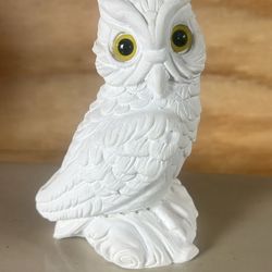 Vintage MCM Alabaster White Stone Sand Salt Carved Great Owl Figure Yellow Eyes