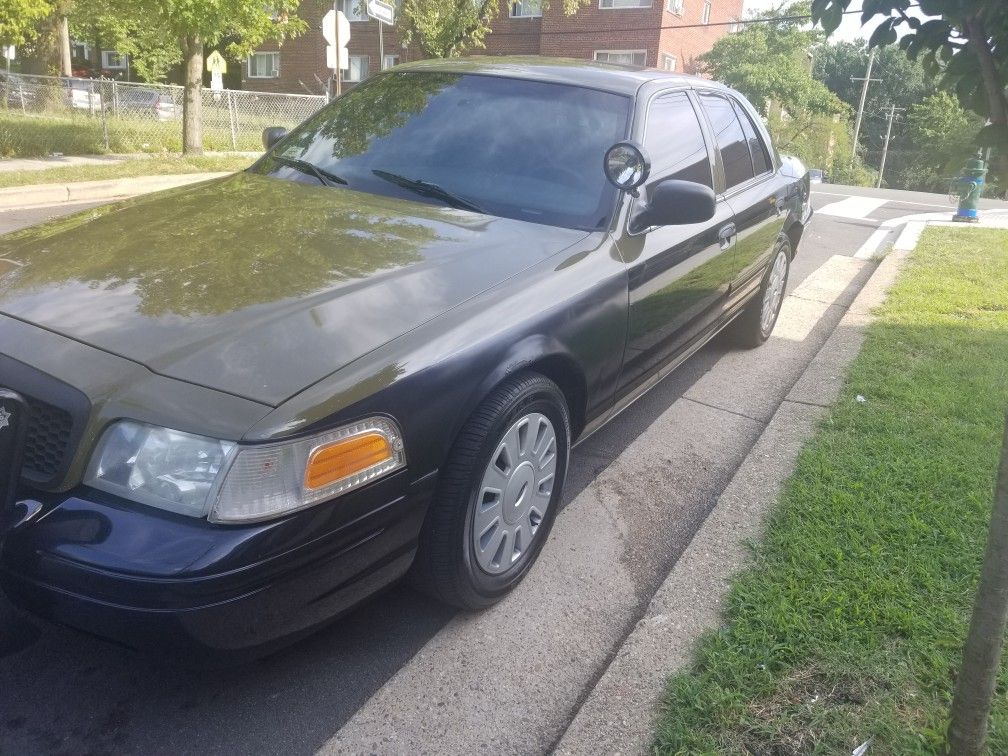 2011 Ford Crown Victoria