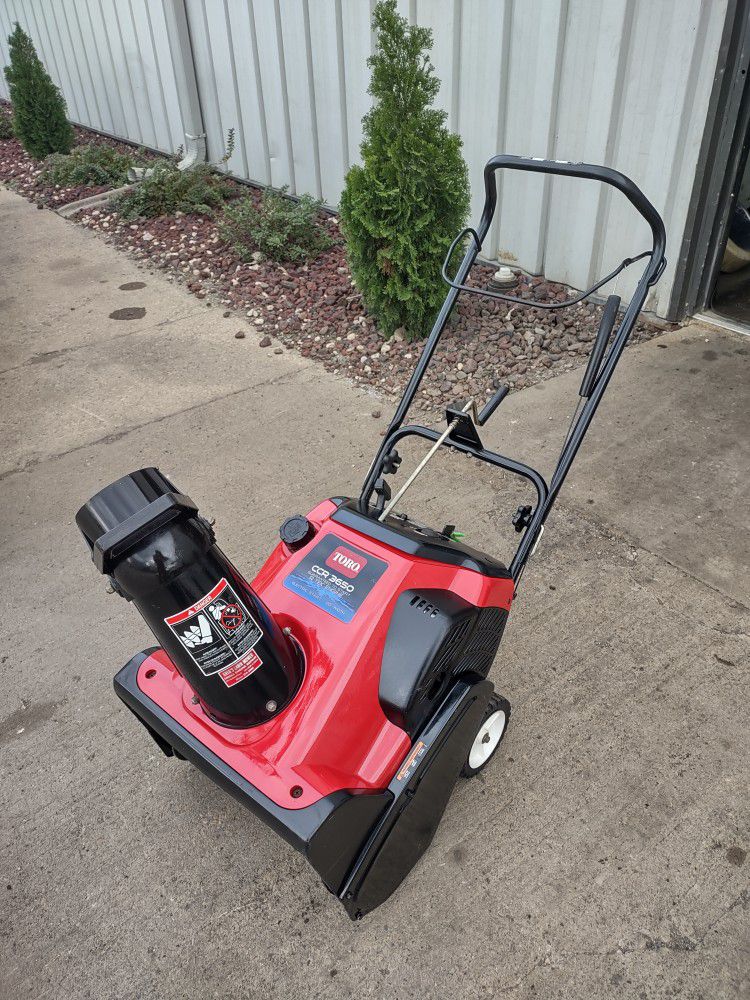 I have for you a CCR 3650 toro snowblower. 6.5hp 2cycle motor, electric start, 20 inch cleaning. It's in good working condition. NO LOW BALLERS.