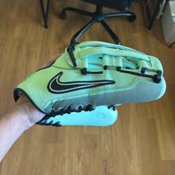 Nike Baseball Glove