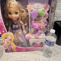 Rare! Brand new in package 2015 Disney Style me princess Rapunzel