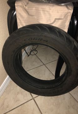 Road king motorcycle tire