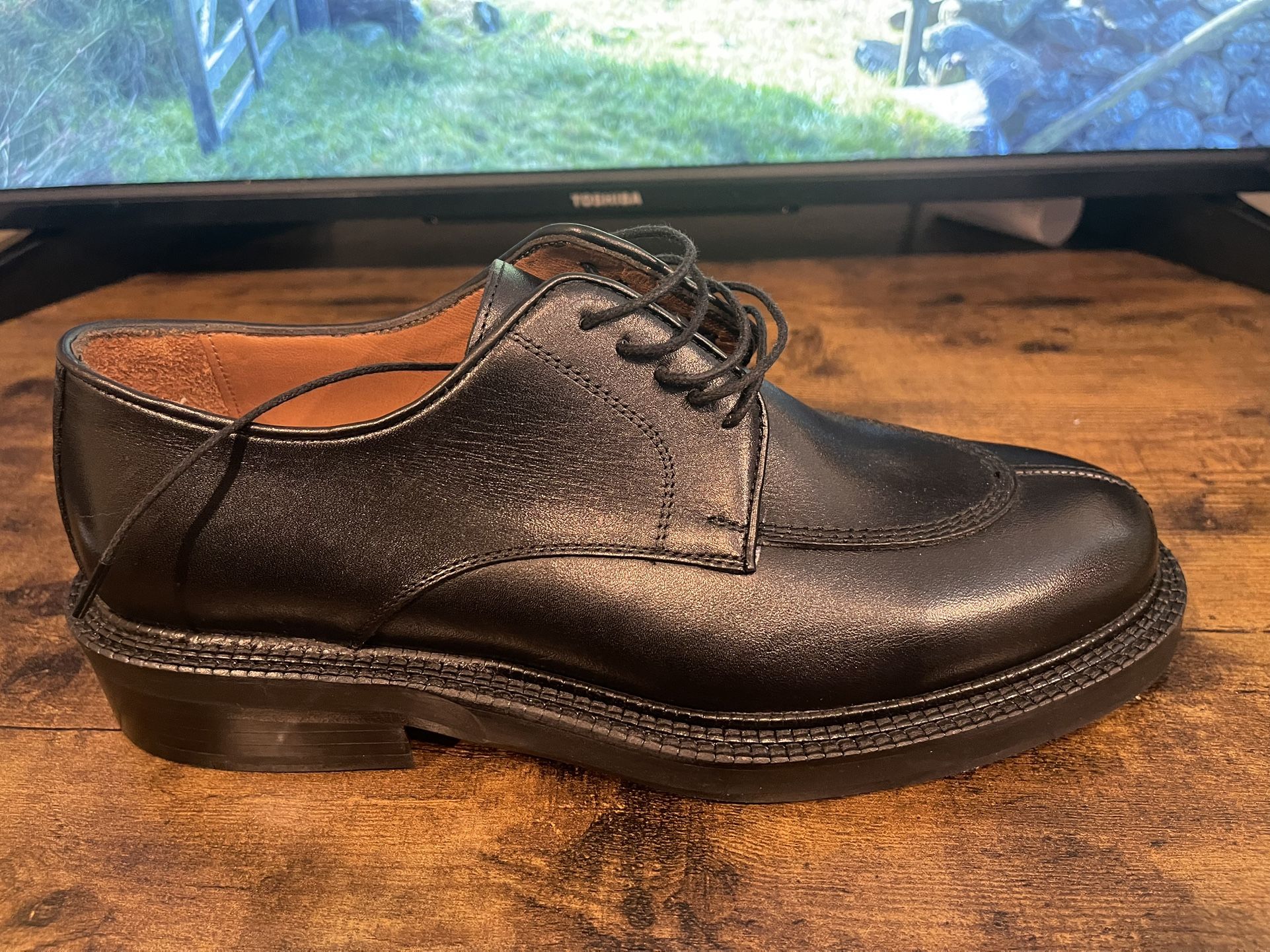 JM Weston Size 40