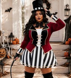 Plus size women’s ringmaster costume