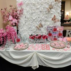 WHITE FLORAL WALL FOR PARTY 4 Ft 