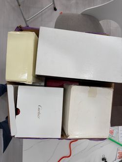 8 boxes for swiss watches (cartier, Zenith, Hublot ….)