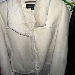 Jones New York Female Winter Coat In Like New Condition Clean Button Up Asking 45 