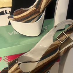 Striped Platform Heels – Size 6