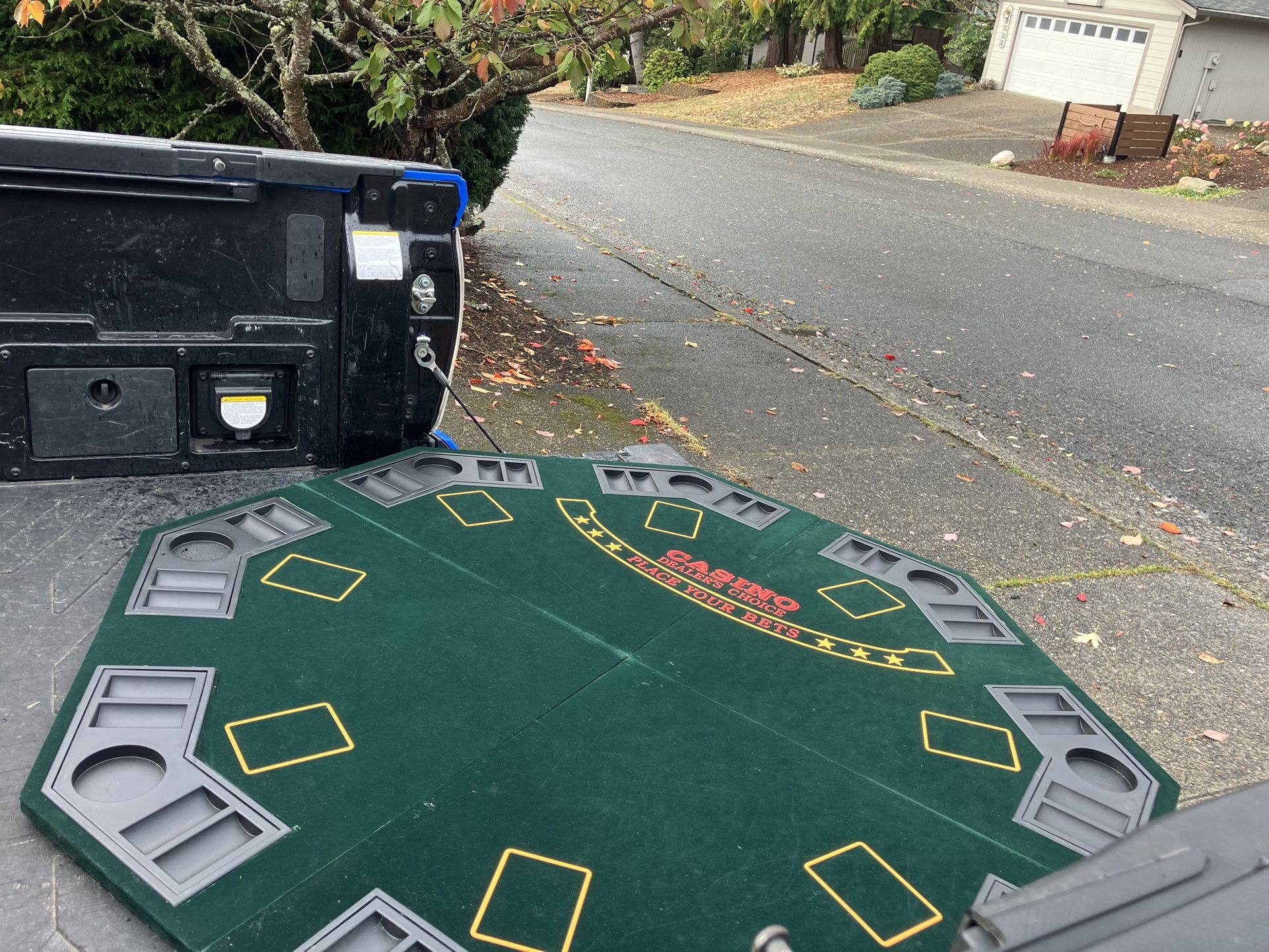 Las Vegas Casino Blackjack Poker Table Top Foldable 42”by 42” Card Games