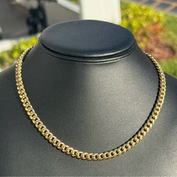 Jewelry 10k Hollow Yellow Gold Cuban link 17.75” Chain necklace 15.80grams 5.00mm