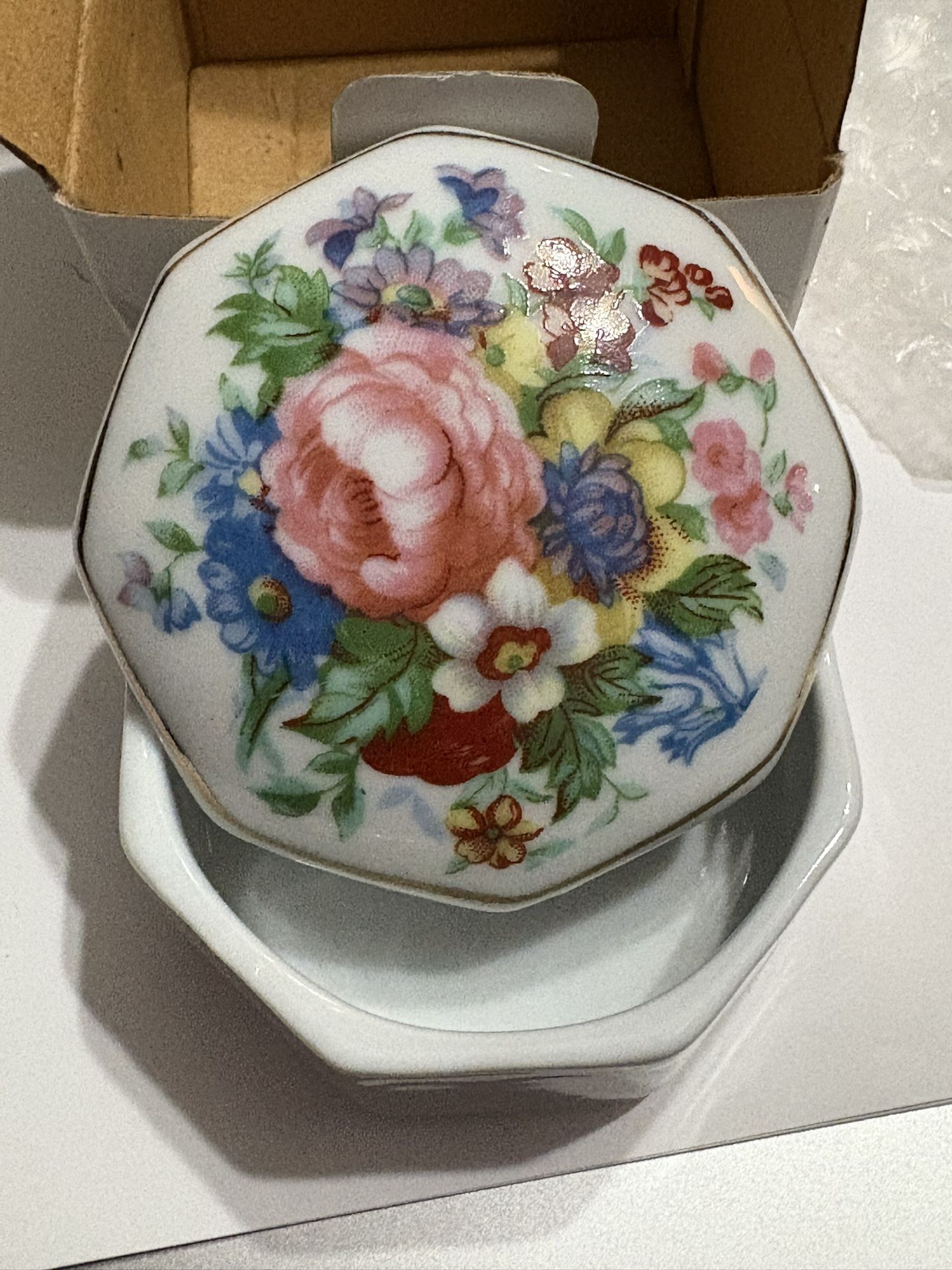 Porcelain Powder Box $10